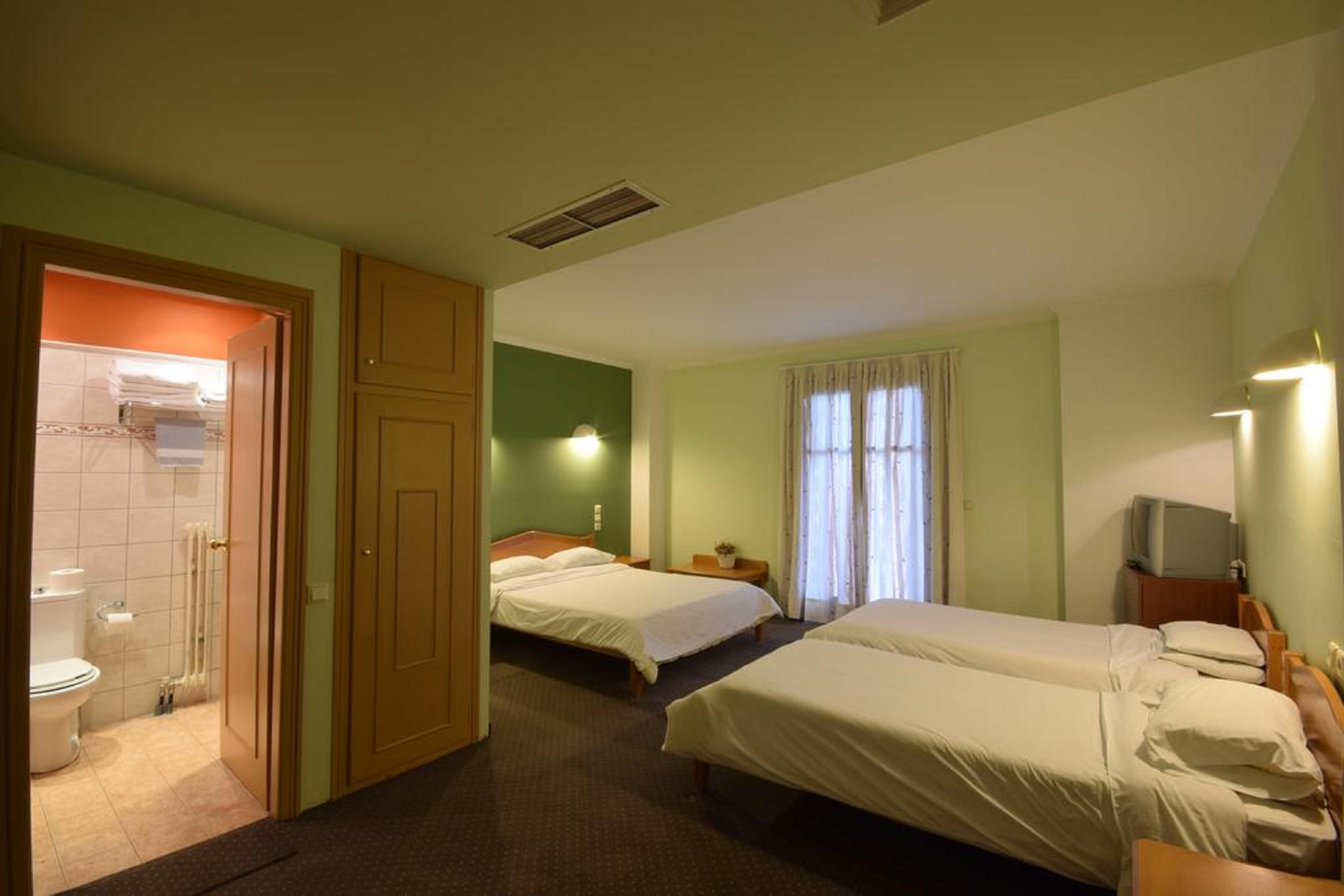 Mont Helmos Hotel Kleitoria Buitenkant foto
