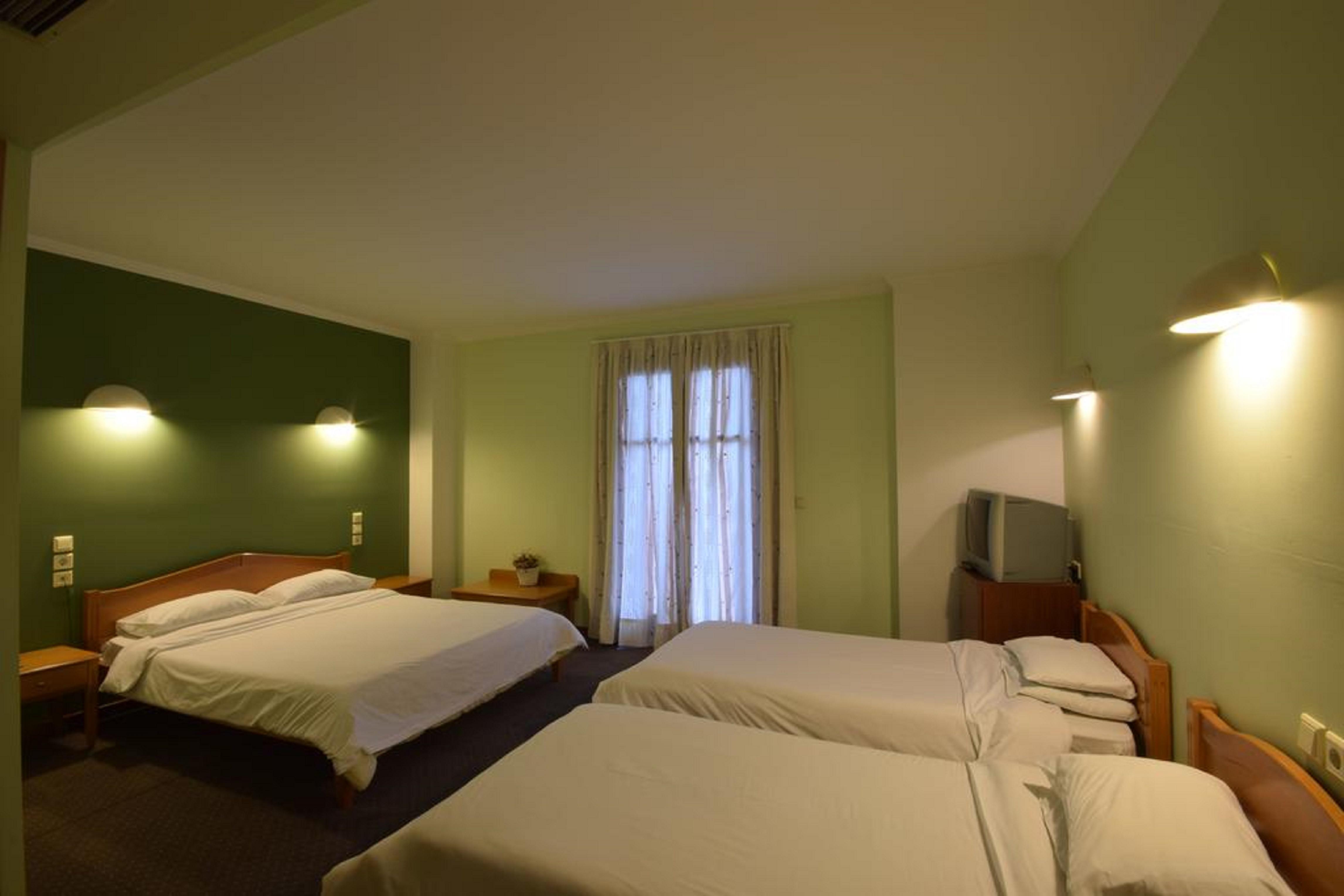 Mont Helmos Hotel Kleitoria Buitenkant foto