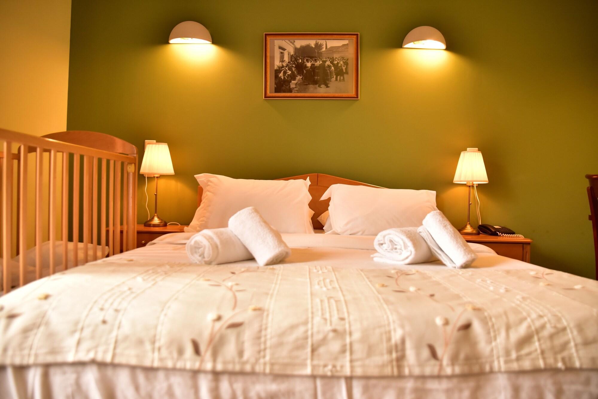 Mont Helmos Hotel Kleitoria Buitenkant foto