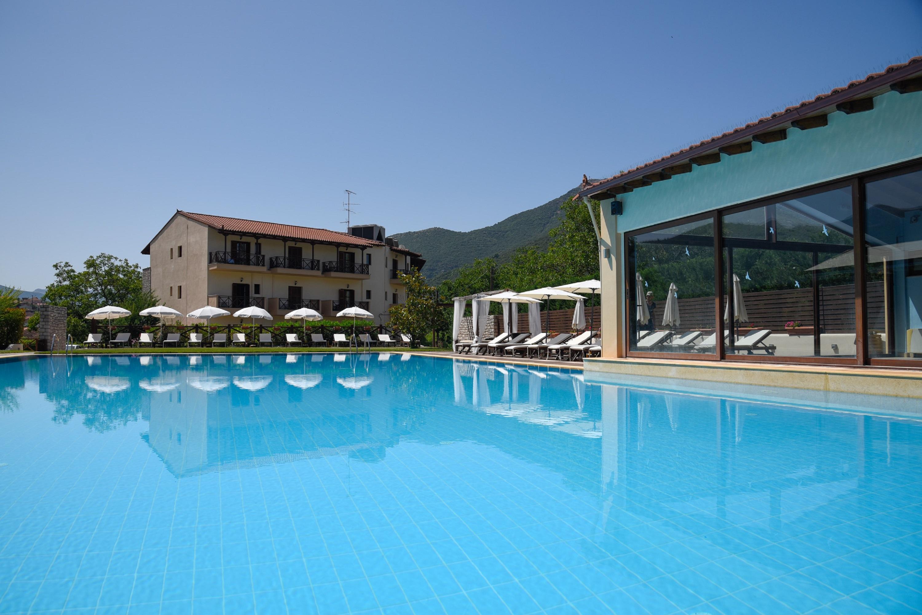 Mont Helmos Hotel Kleitoria Buitenkant foto