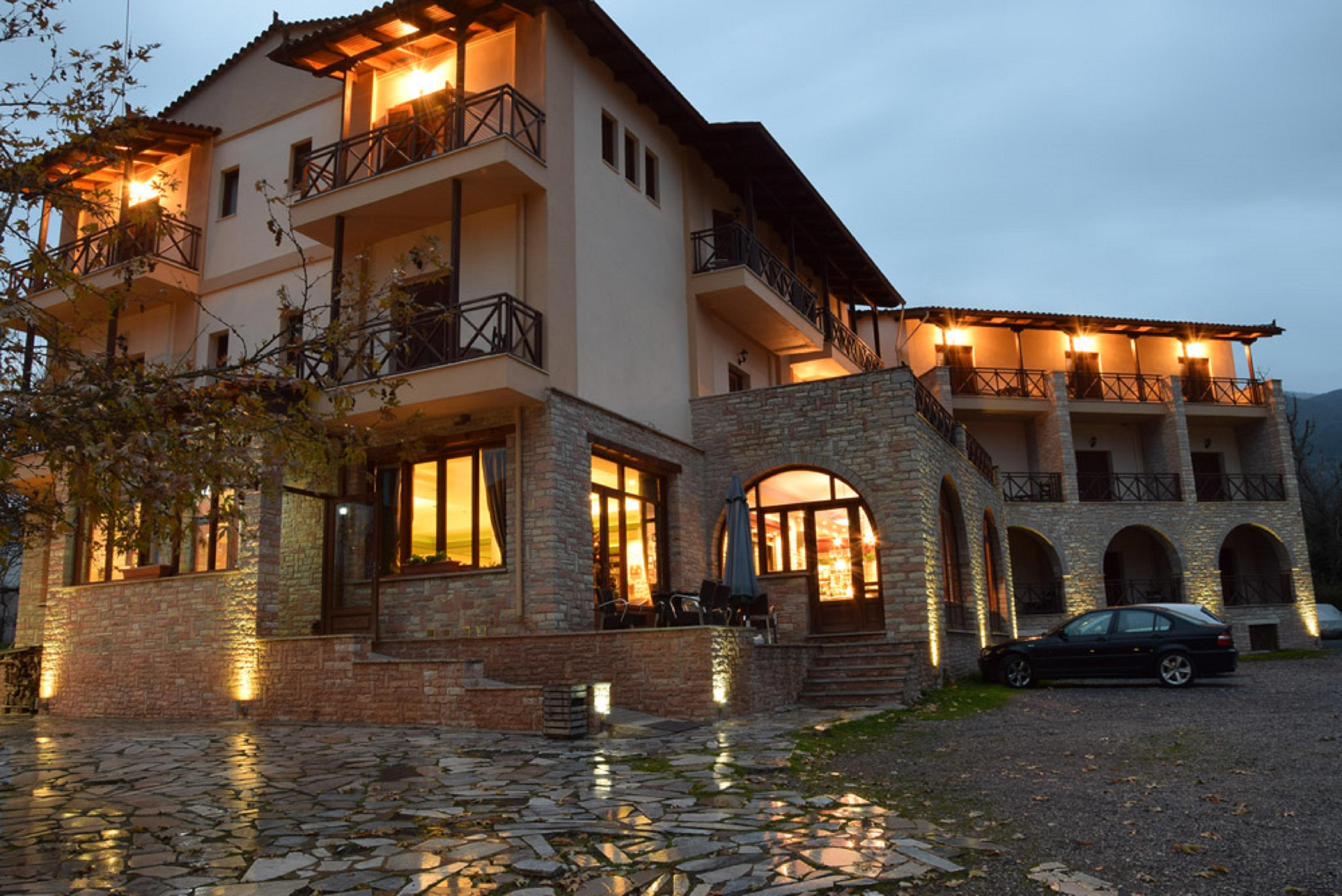 Mont Helmos Hotel Kleitoria Buitenkant foto
