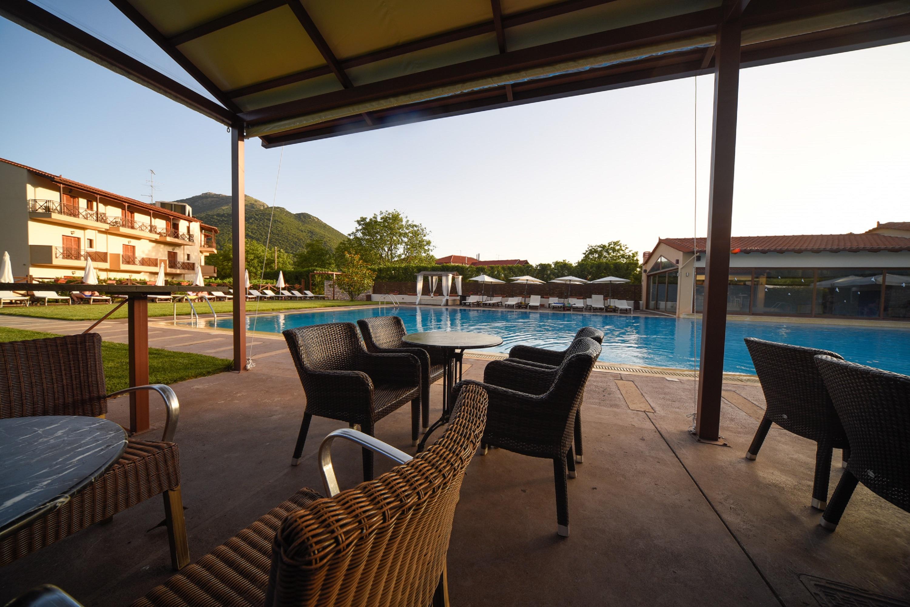 Mont Helmos Hotel Kleitoria Buitenkant foto