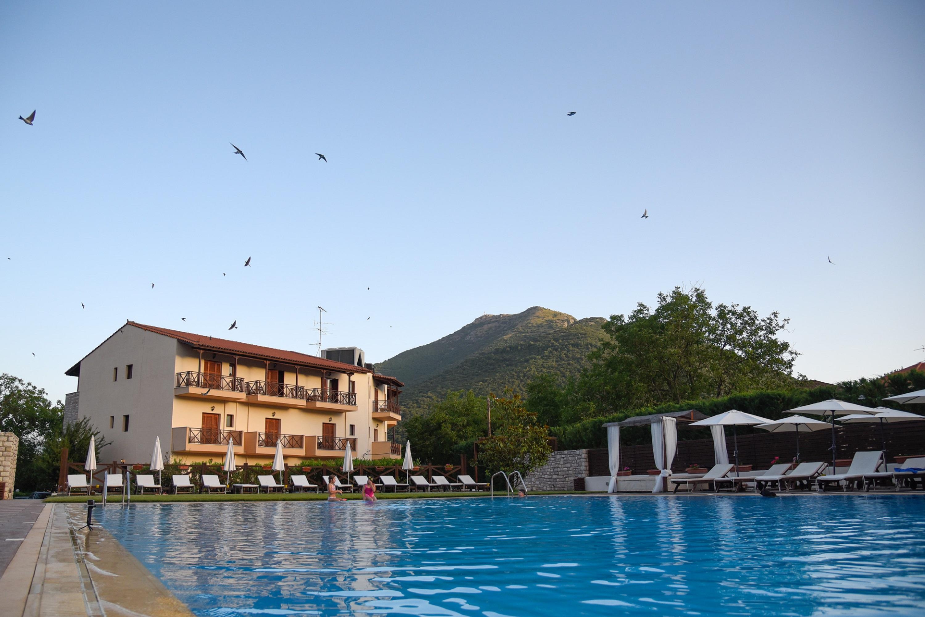 Mont Helmos Hotel Kleitoria Buitenkant foto